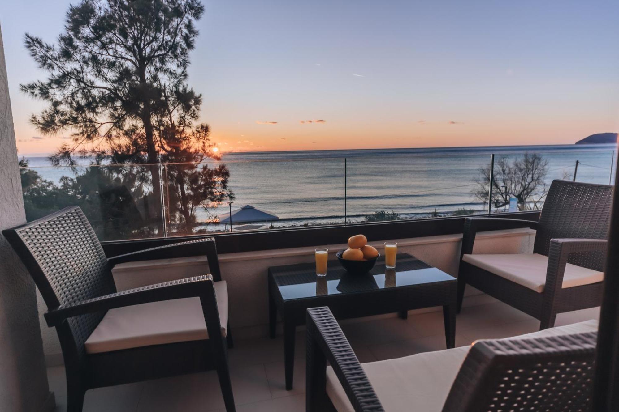 Apartments Kuce Lekovica Beach & Snack Bar- Bistro Chambre photo