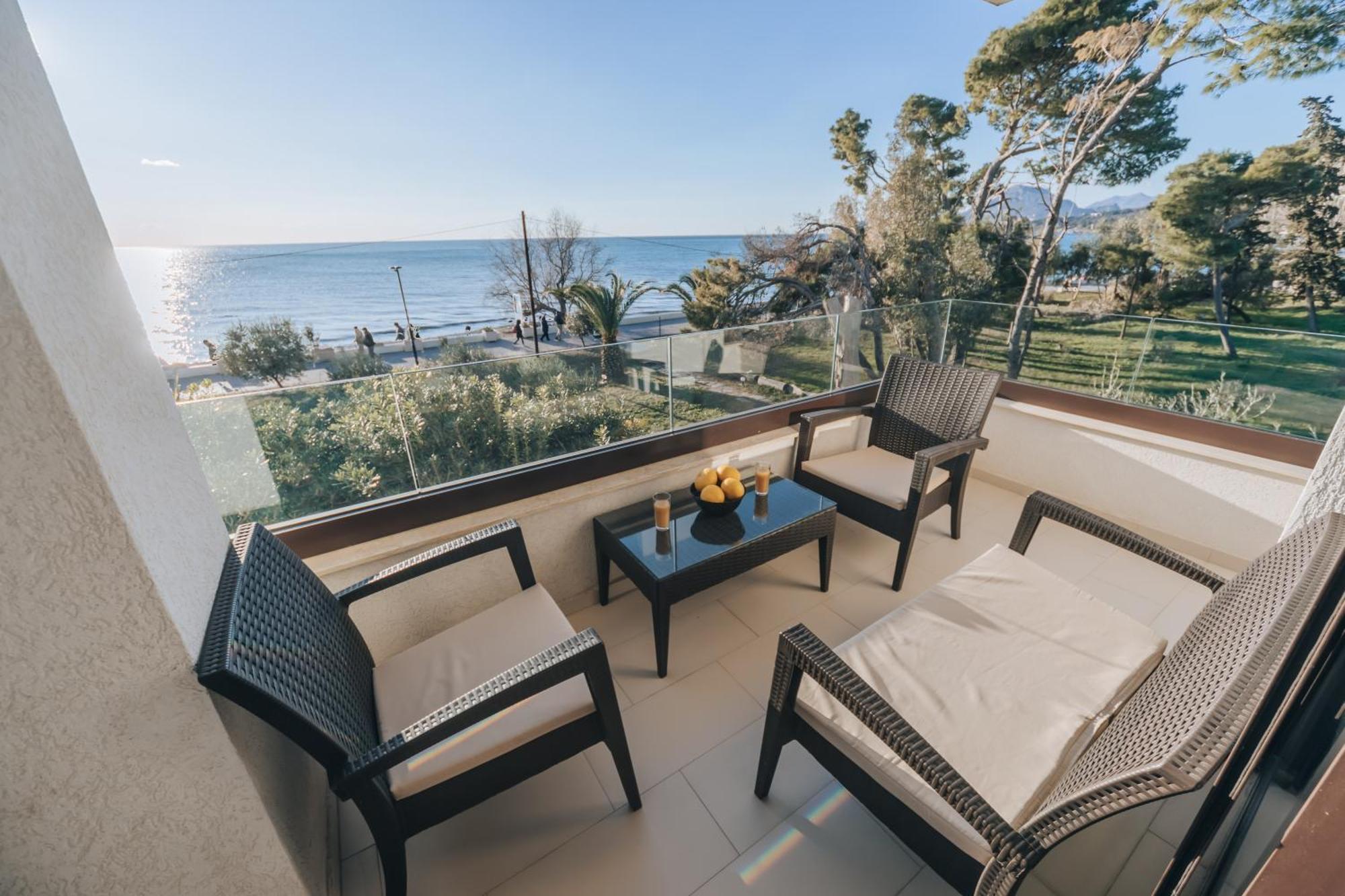 Apartments Kuce Lekovica Beach & Snack Bar- Bistro Chambre photo