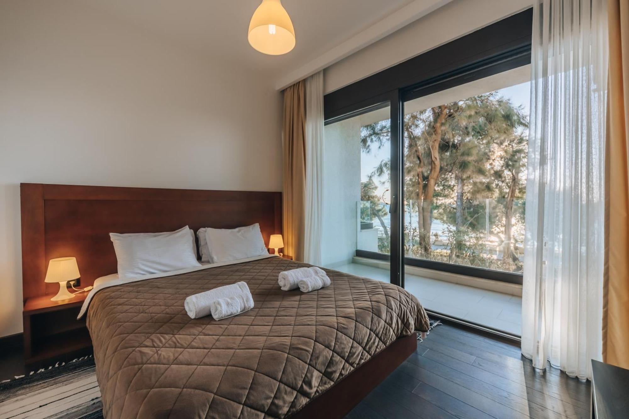 Apartments Kuce Lekovica Beach & Snack Bar- Bistro Chambre photo