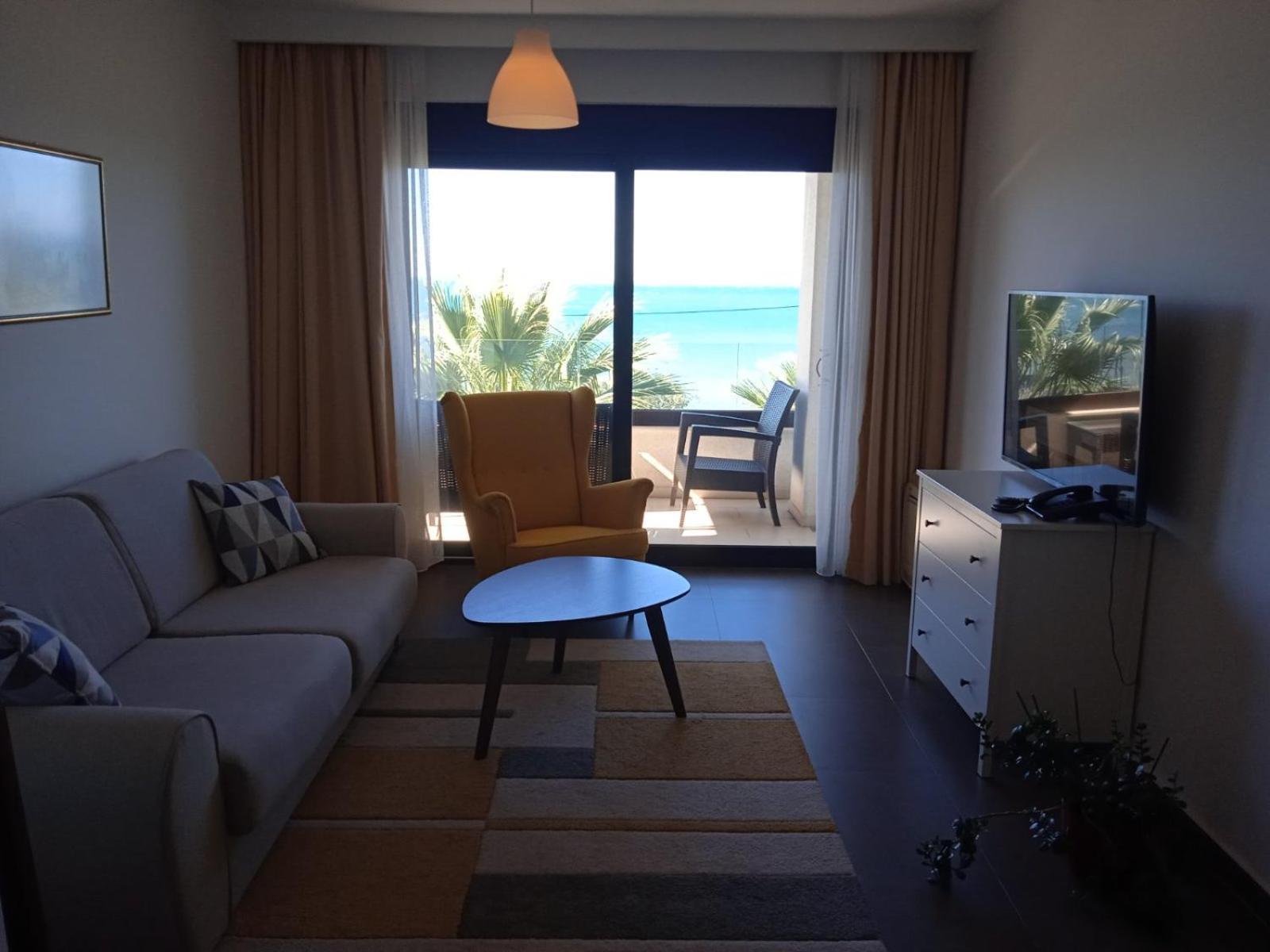 Apartments Kuce Lekovica Beach & Snack Bar- Bistro Chambre photo