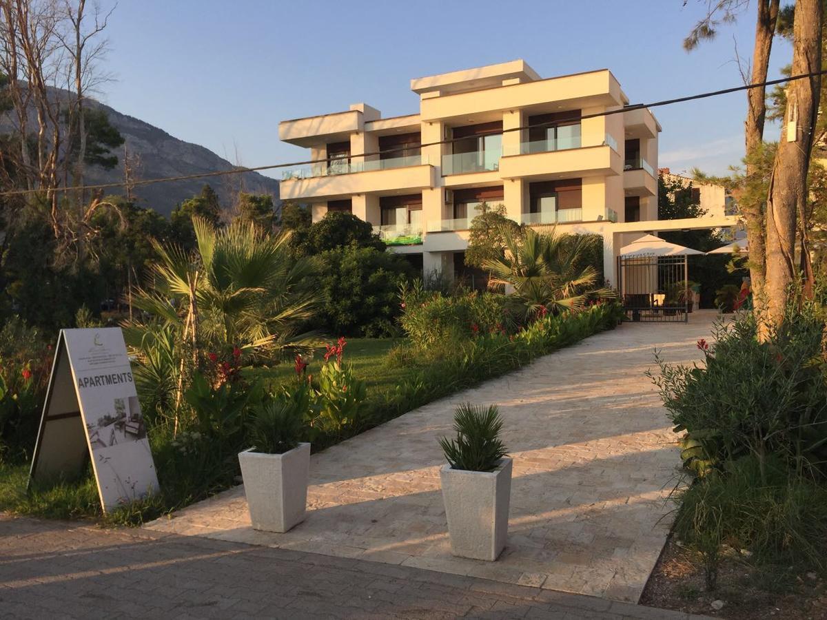 Apartments Kuce Lekovica Beach & Snack Bar- Bistro Extérieur photo